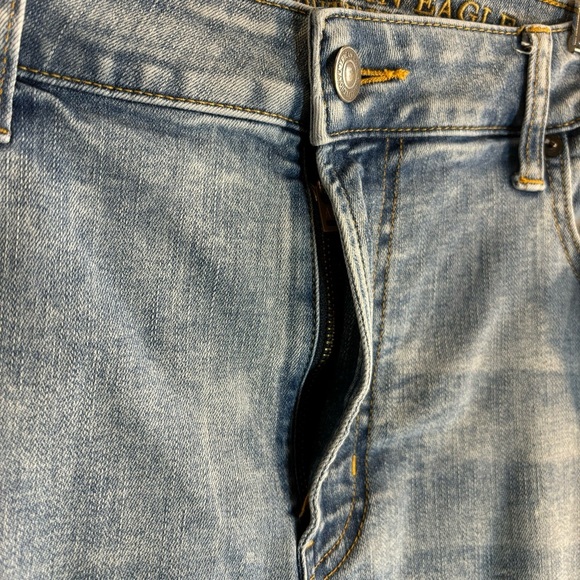 AMERICAN EAGLE Sz 38 x 32” Slim Straight Mid-Wash Splatter Colourway Zipper - Picture 2 of 10